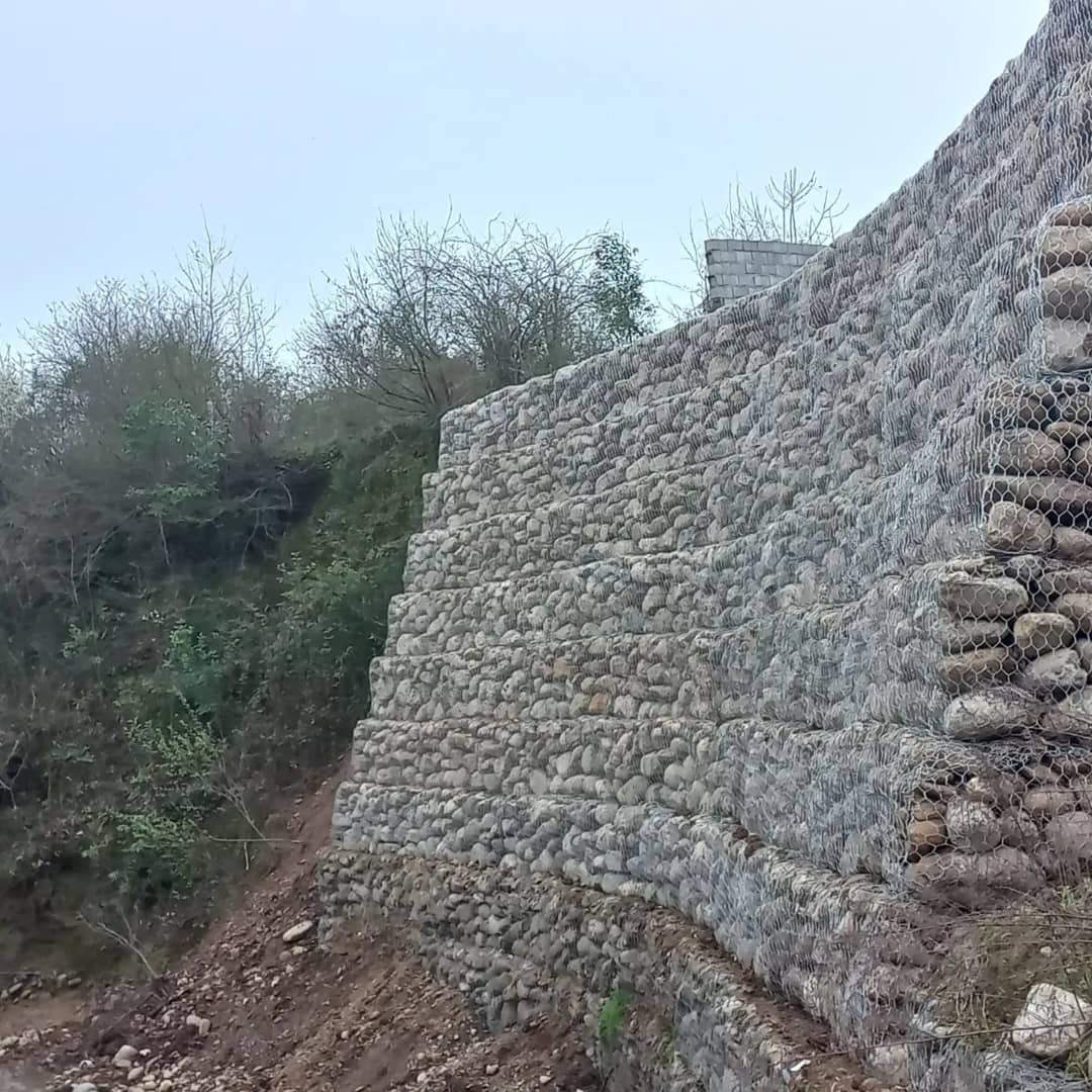 اجرای گابیون بندی و سنگ چینی شرق گیلان رحیمی در تنکابن